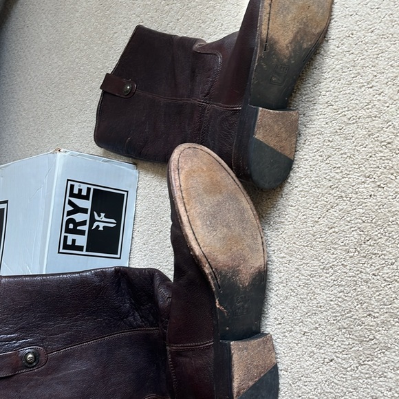 Frye Melissa button dark brown boots size 9.5. - Picture 3 of 7